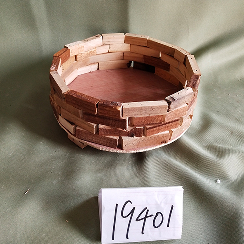 WOODEN DECORATION
