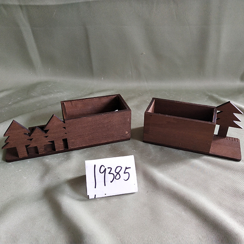 WOODEN DECORATION