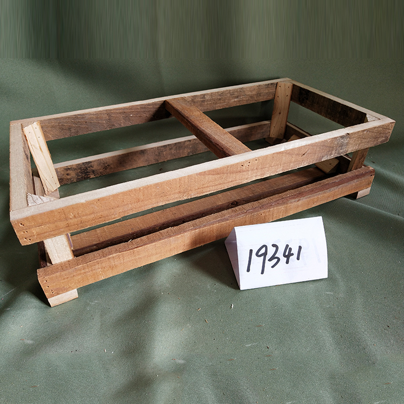 WOODEN DECORATION