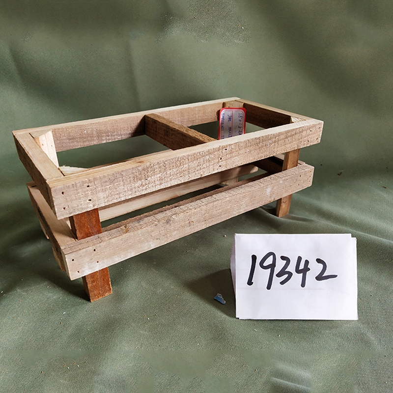 WOODEN DECORATION