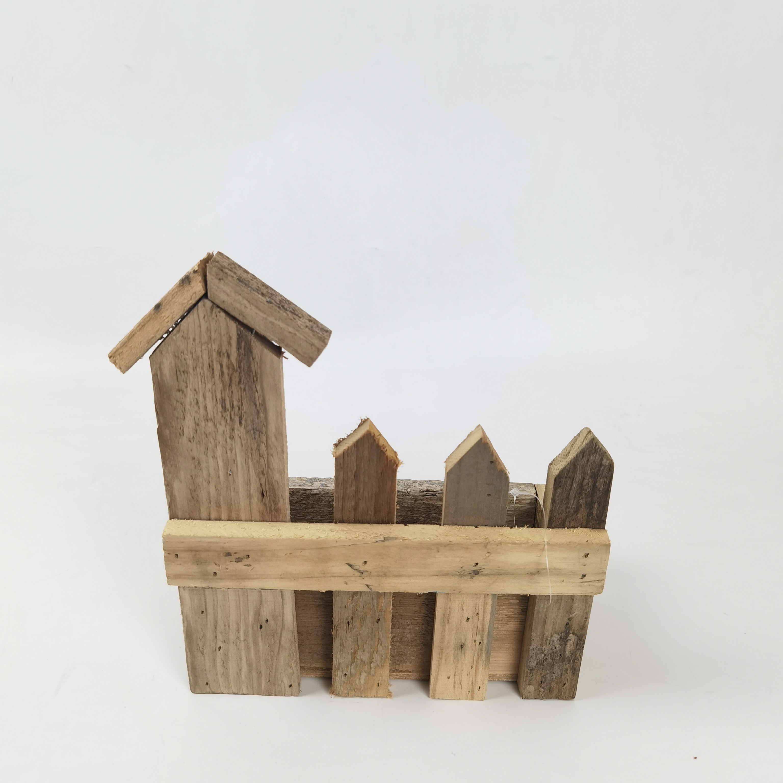 WOODEN DECORATION