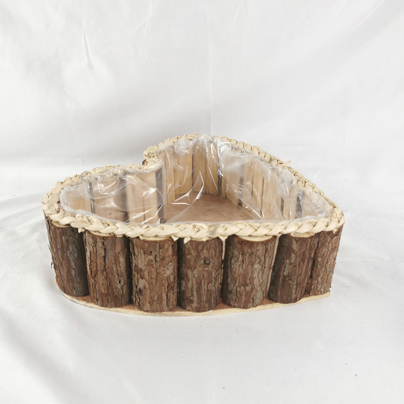 WOODEN DECORATION