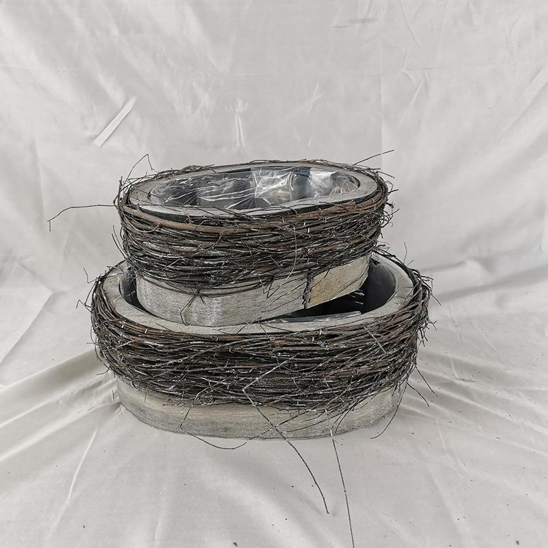 WOODEN DECORATION