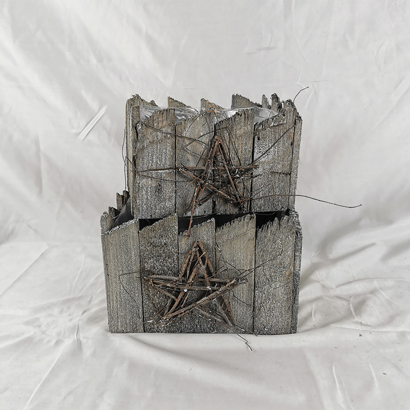 WOODEN DECORATION