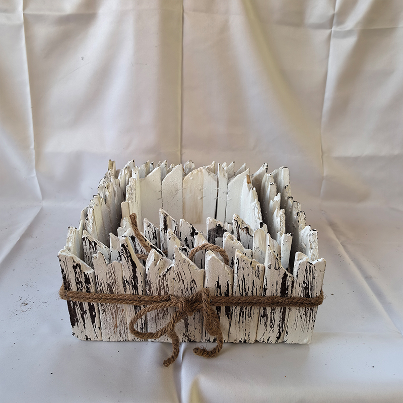 WOODEN DECORATION