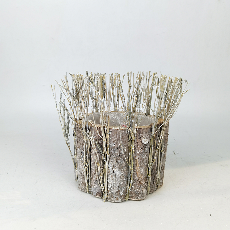 WOODEN DECORATION