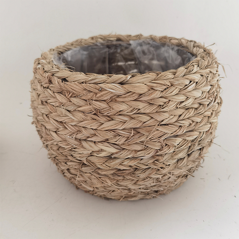 WOODEN DECORATION