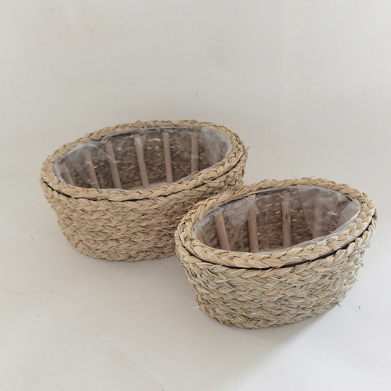WOODEN DECORATION