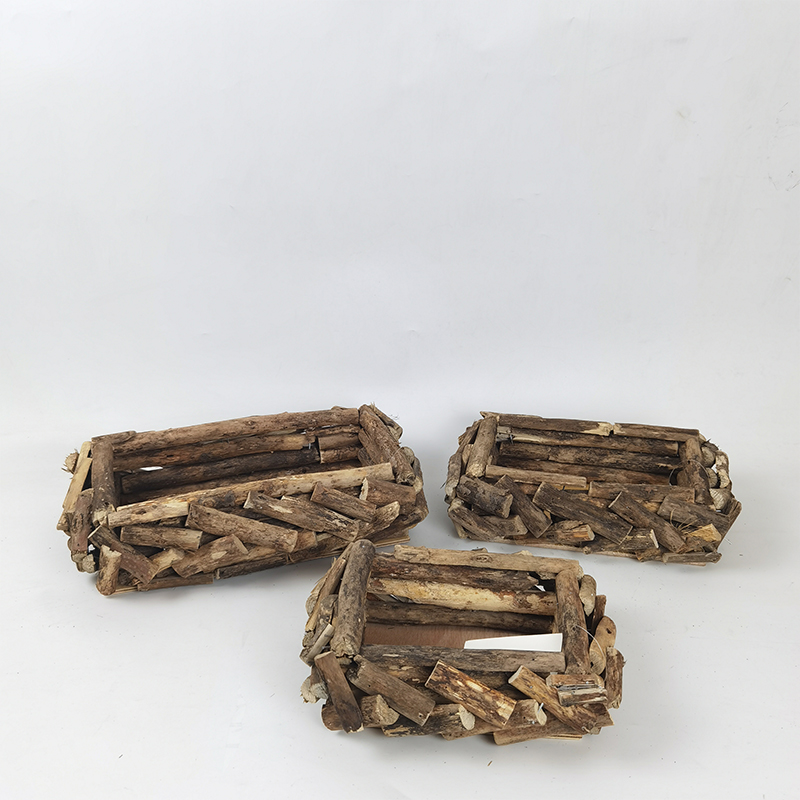 WOODEN DECORATION