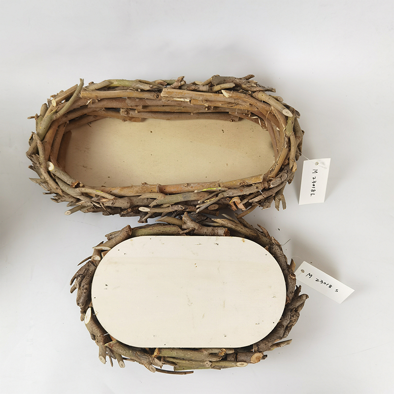 WOODEN DECORATION