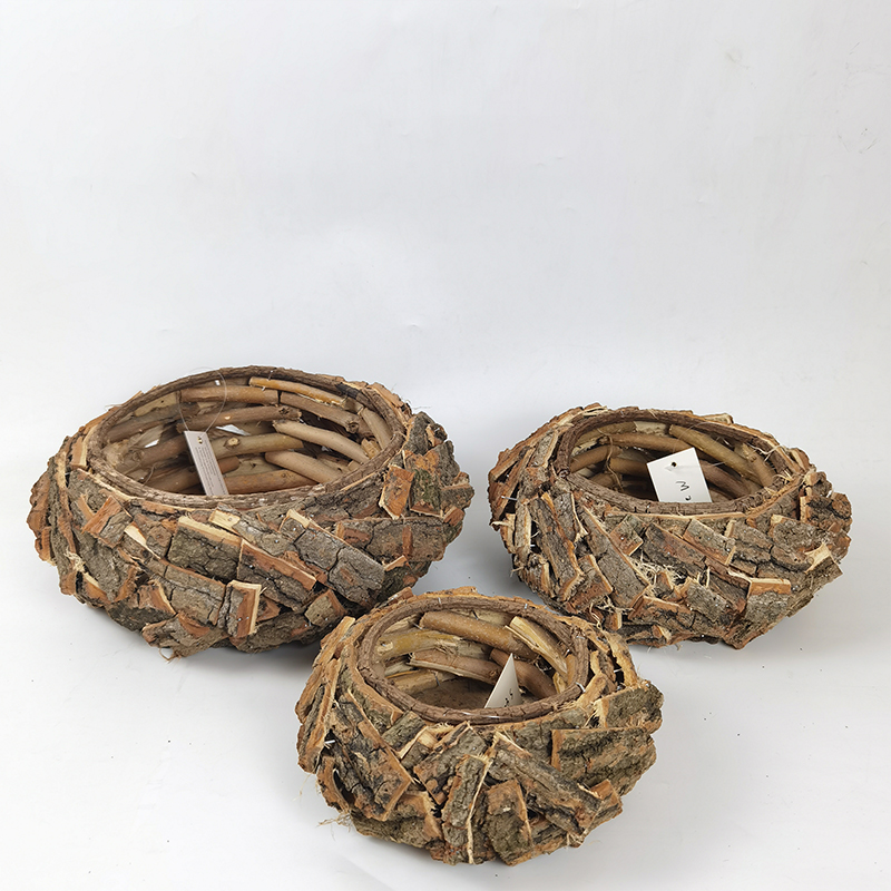 WOODEN DECORATION