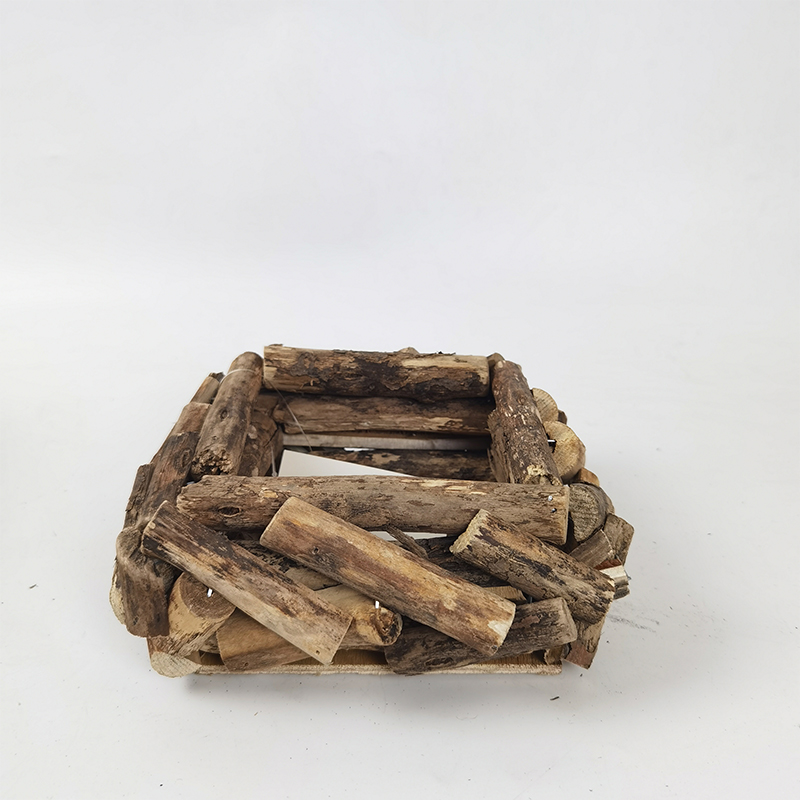 WOODEN DECORATION