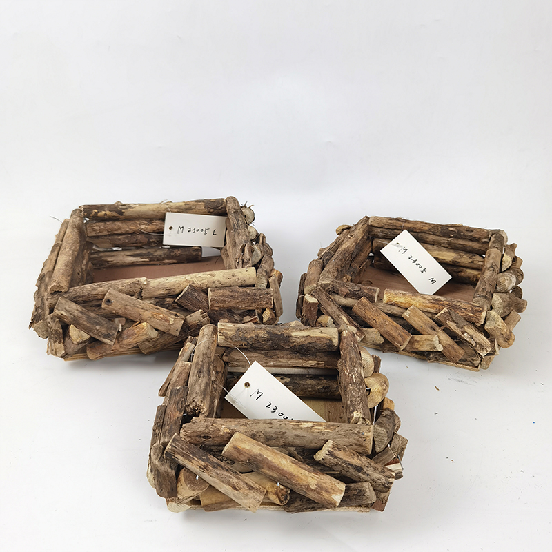 WOODEN DECORATION