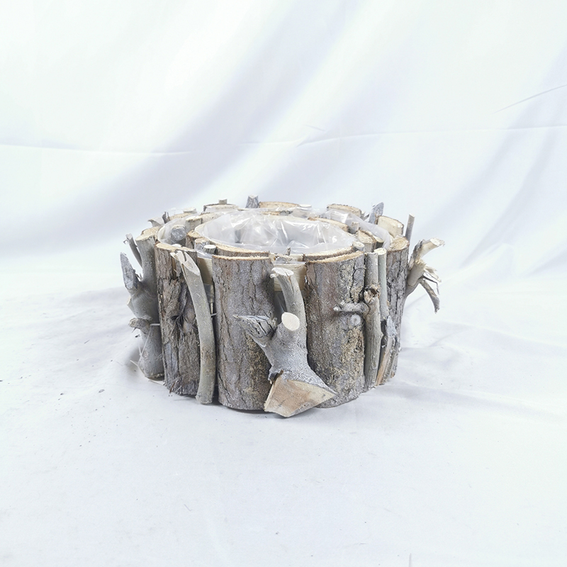 WOODEN DECORATION