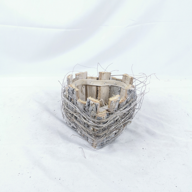 WOODEN DECORATION