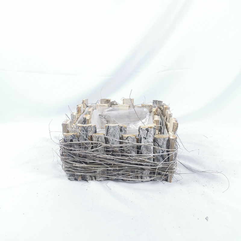 WOODEN DECORATION