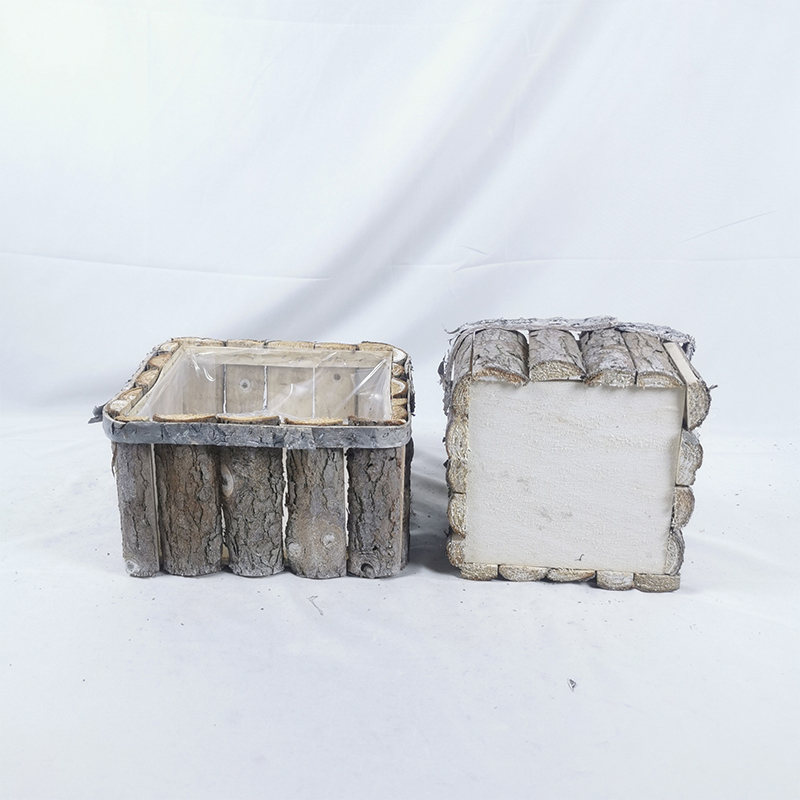WOODEN DECORATION