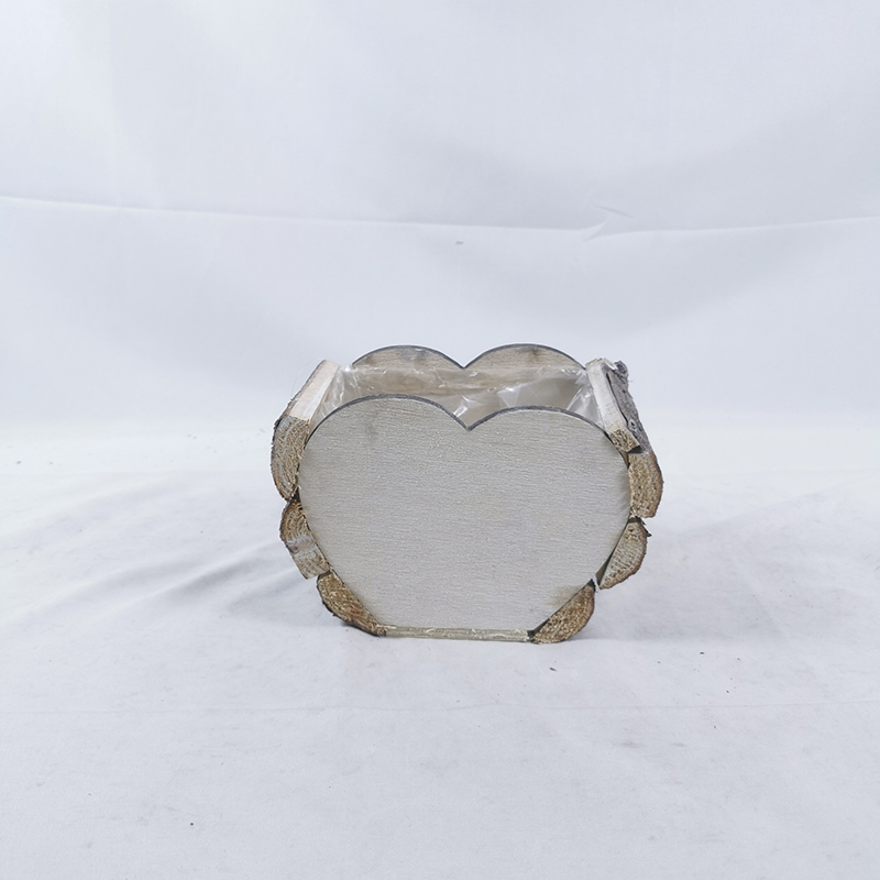 WOODEN DECORATION