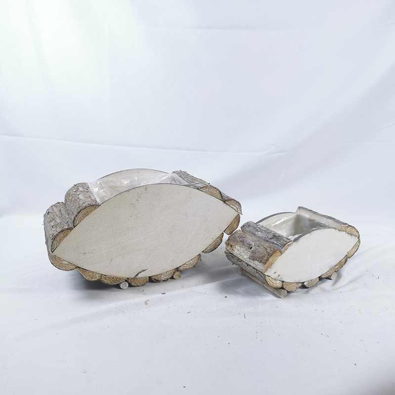 WOODEN DECORATION