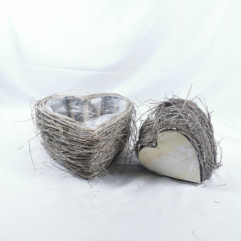 WOODEN DECORATION