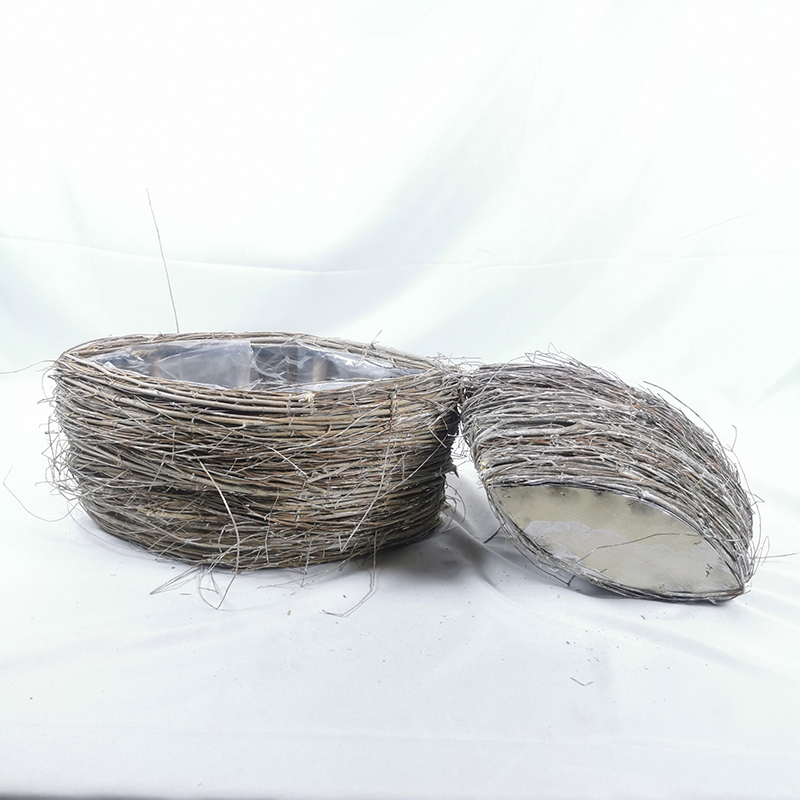 WOODEN DECORATION