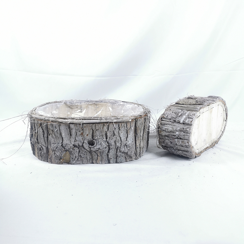 WOODEN DECORATION