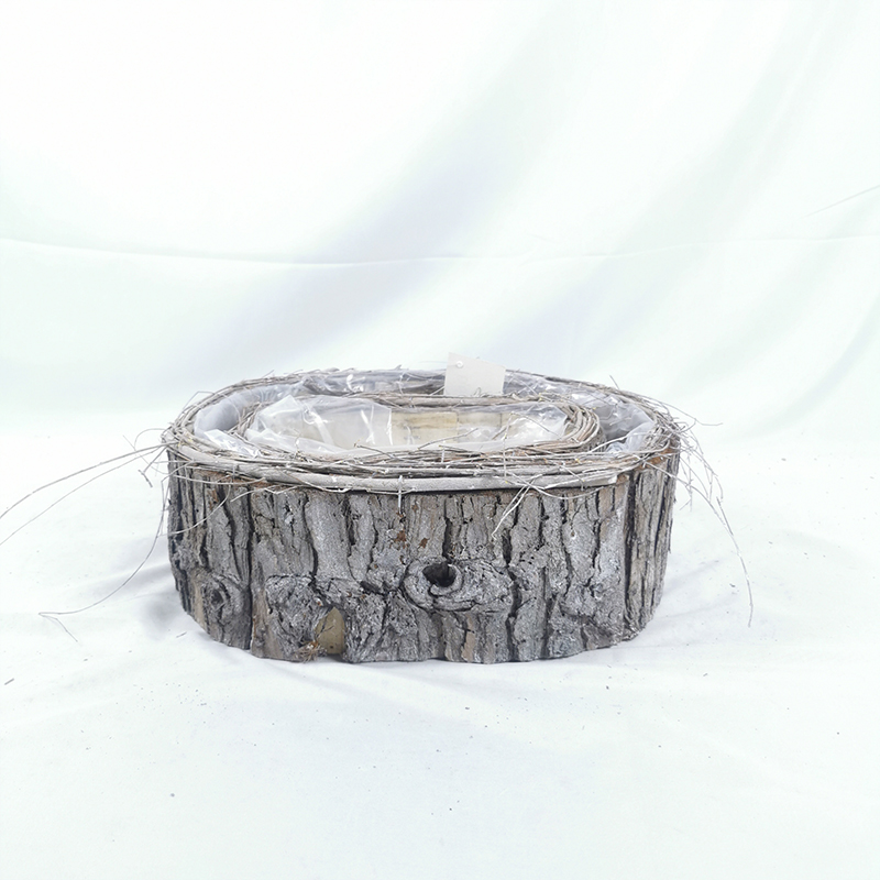 WOODEN DECORATION