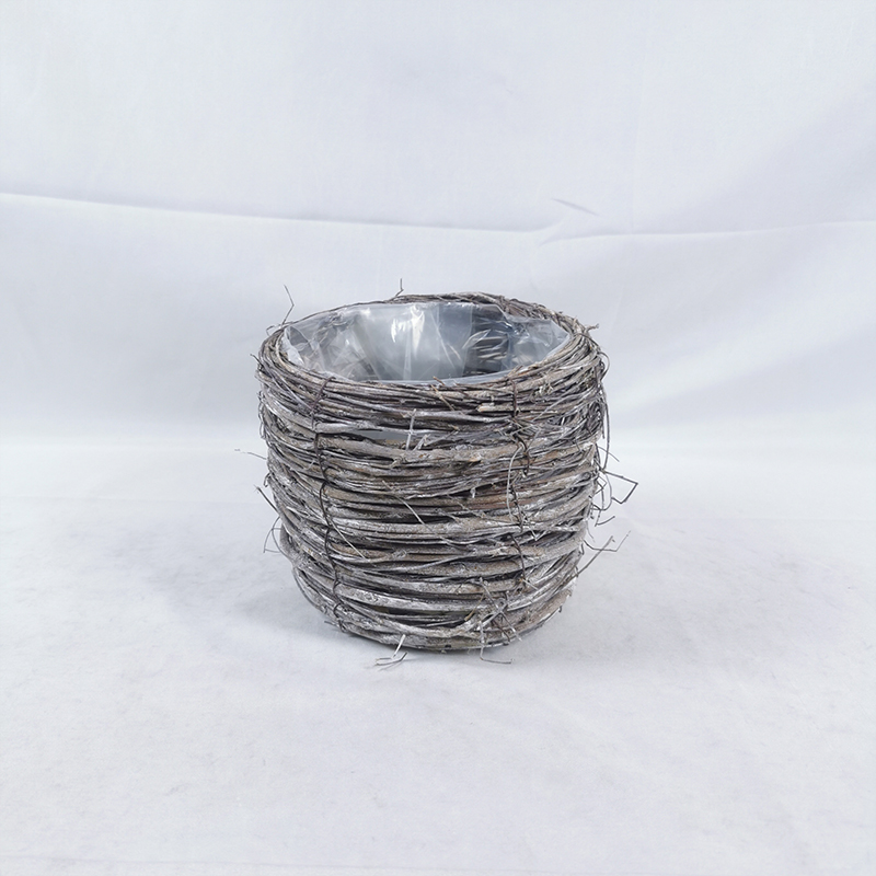 WOODEN DECORATION
