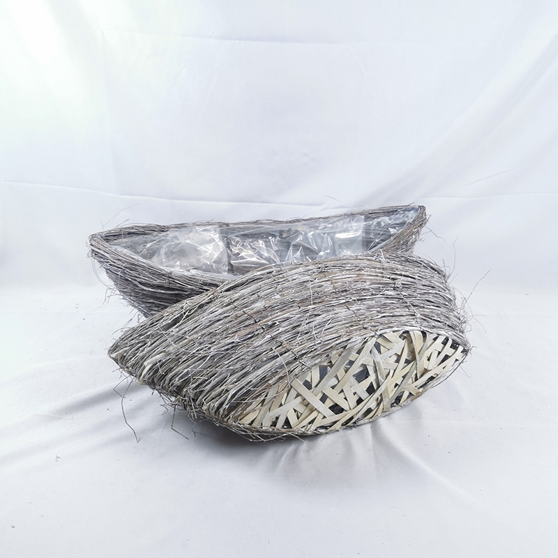 WOODEN DECORATION
