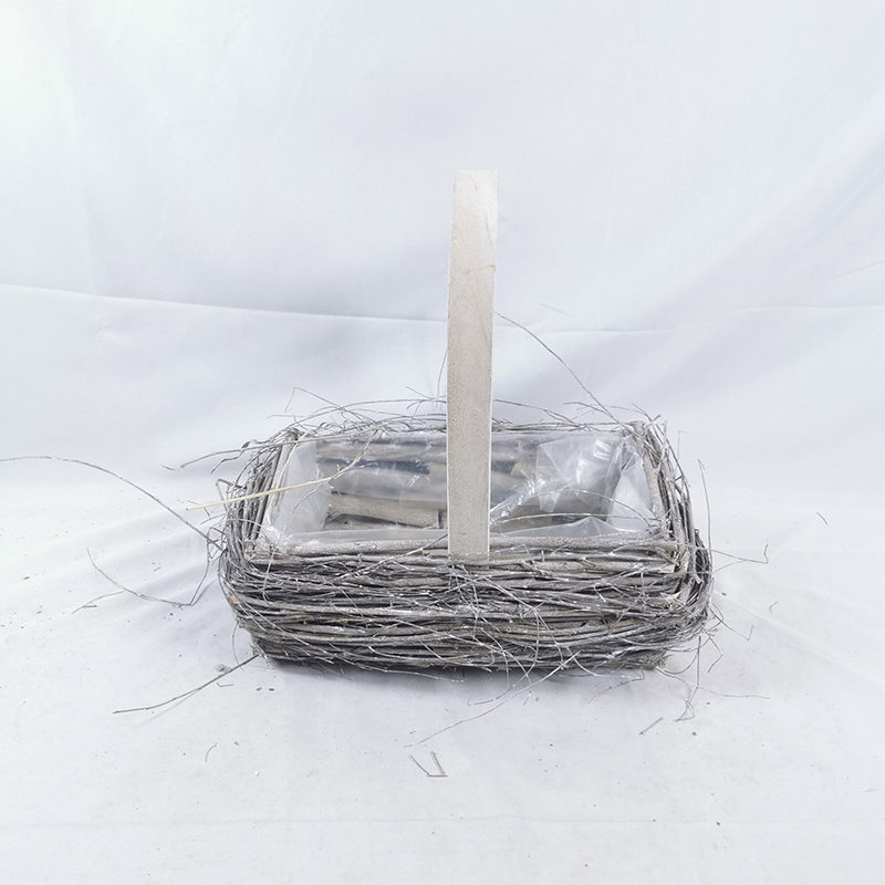 WOODEN DECORATION