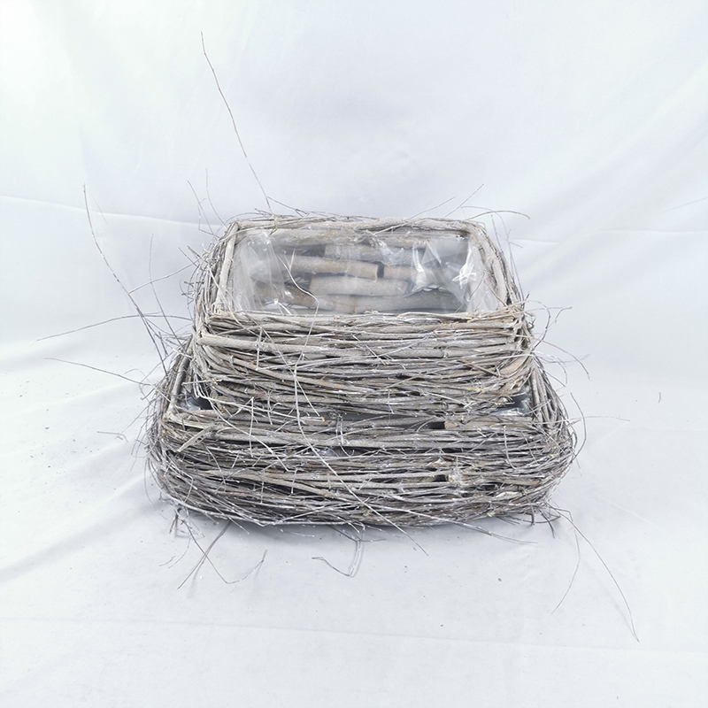 WOODEN DECORATION