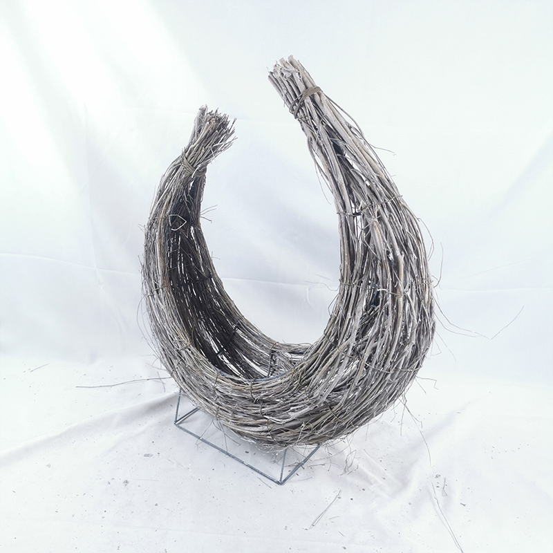 WOODEN DECORATION