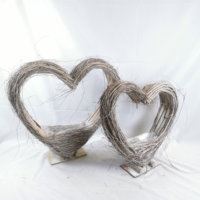 WOODEN DECORATION