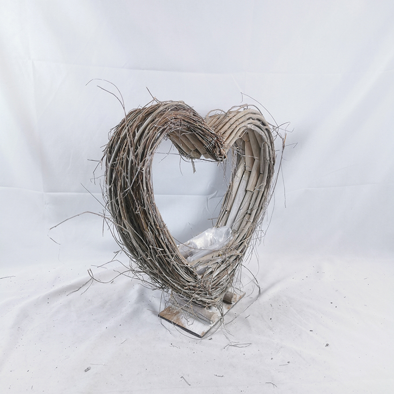 WOODEN DECORATION
