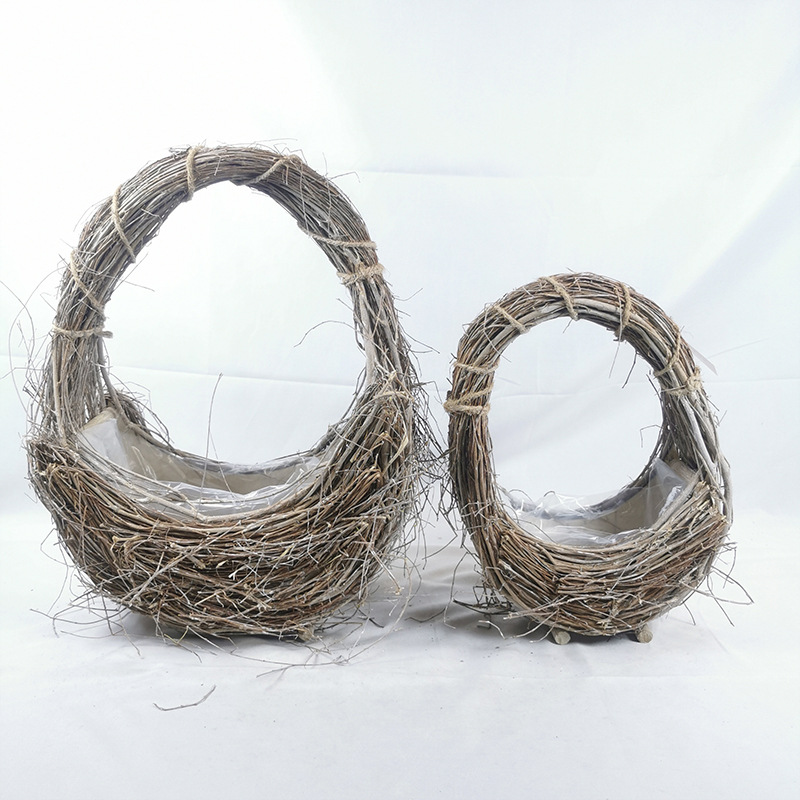 WOODEN DECORATION