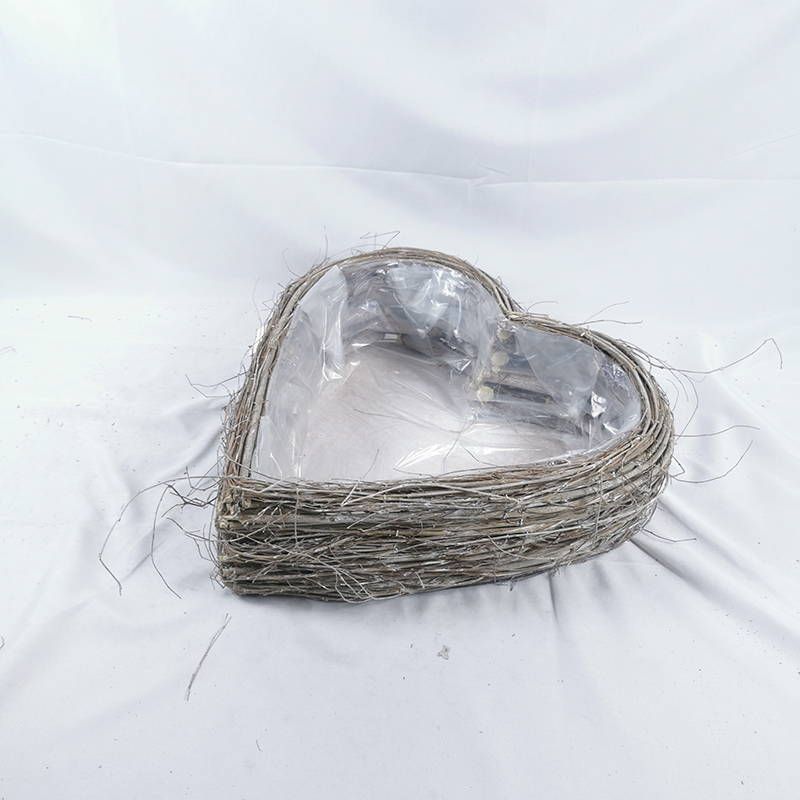 WOODEN DECORATION