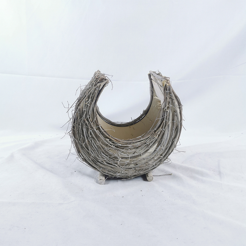 WOODEN DECORATION