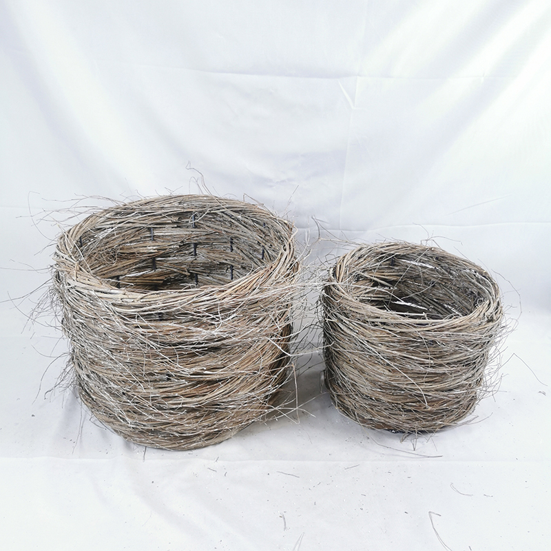 WOODEN DECORATION