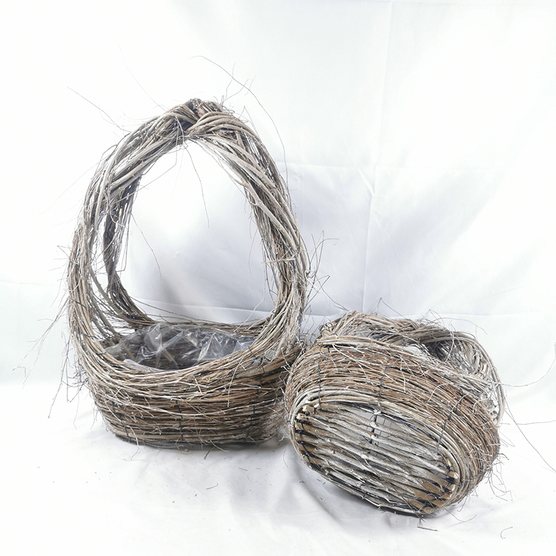 WOODEN DECORATION