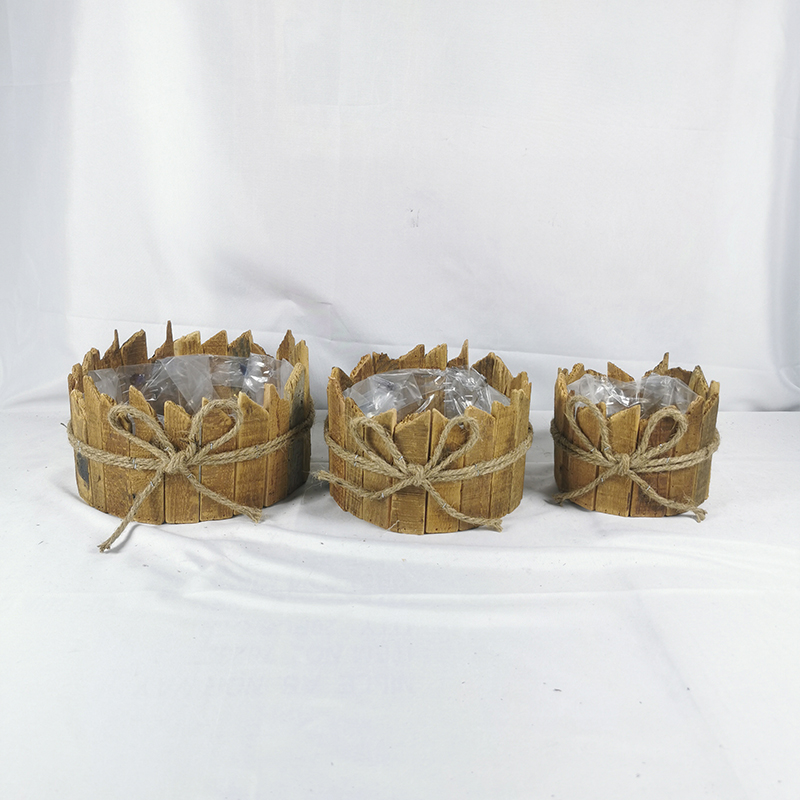 WOODEN DECORATION