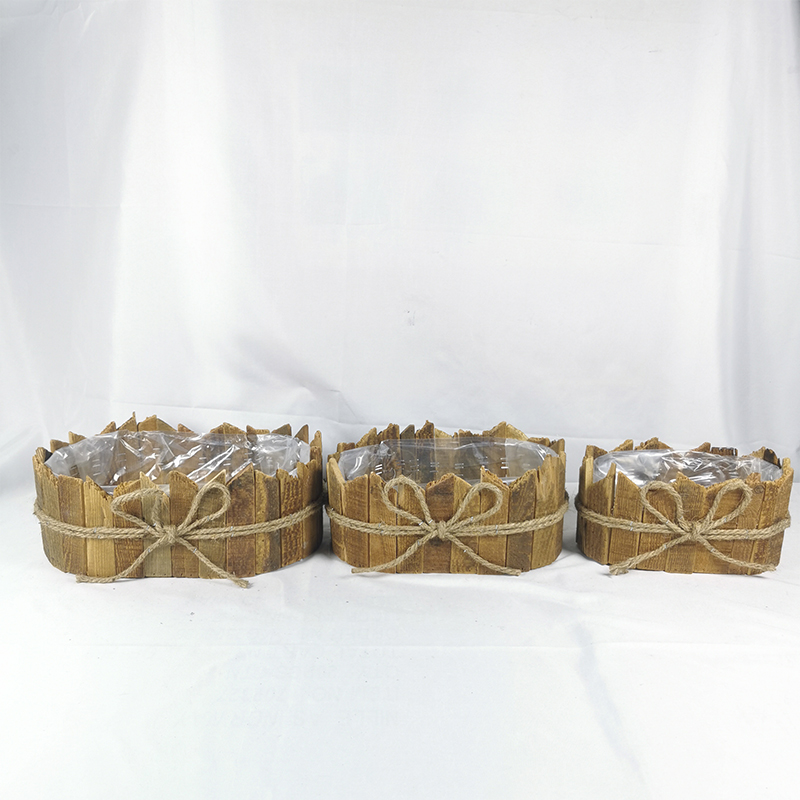 WOODEN DECORATION
