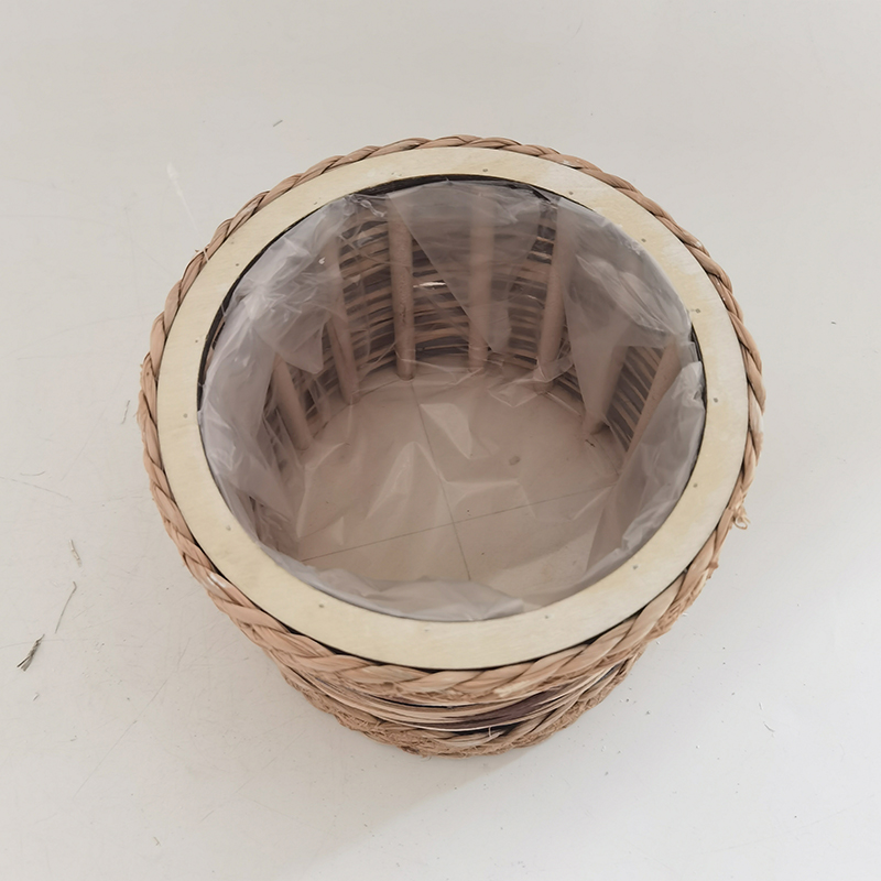 WOODEN DECORATION