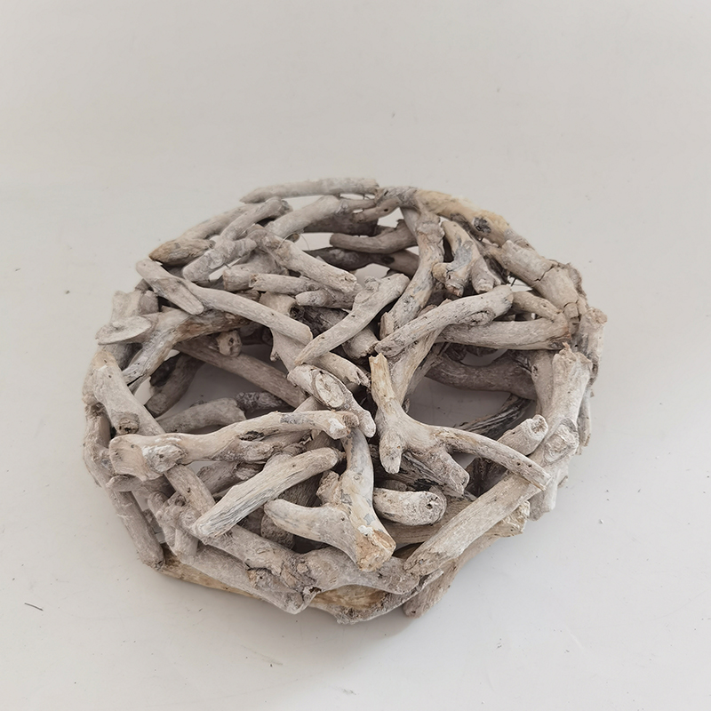 WOODEN DECORATION