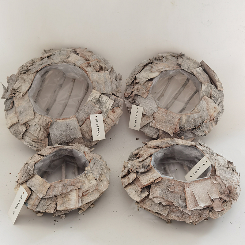 WOODEN DECORATION
