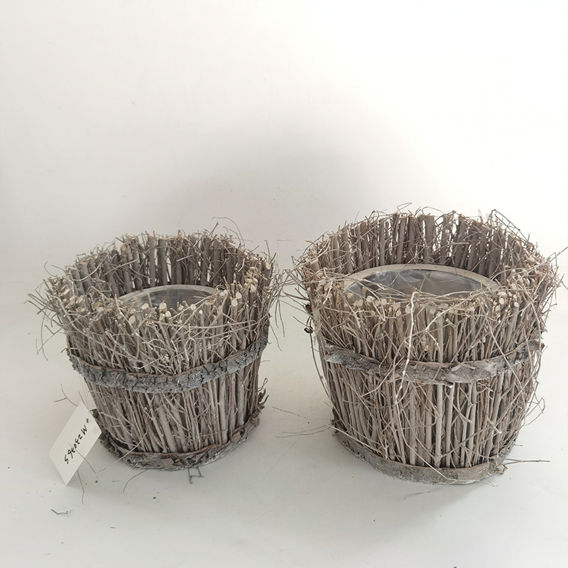 WOODEN DECORATION