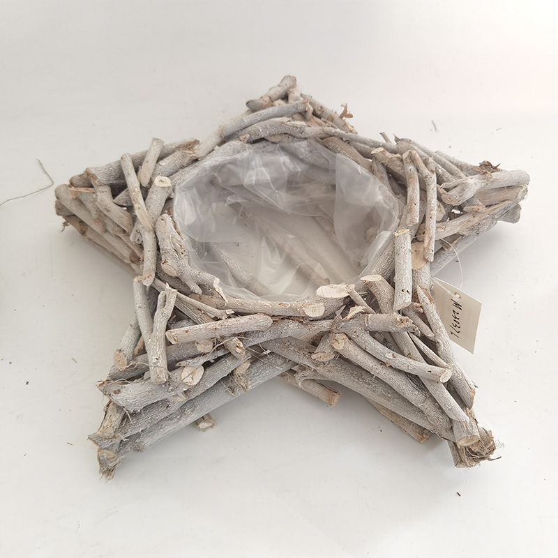 WOODEN DECORATION