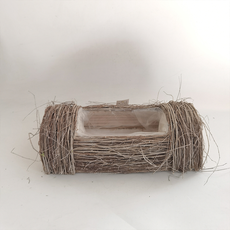 WOODEN DECORATION