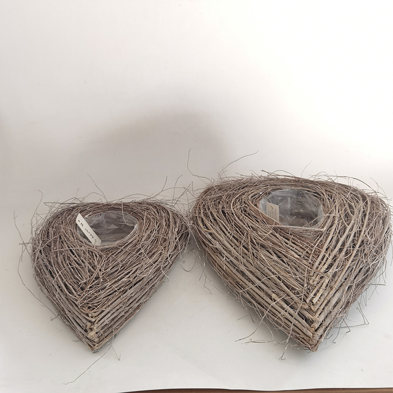 WOODEN DECORATION