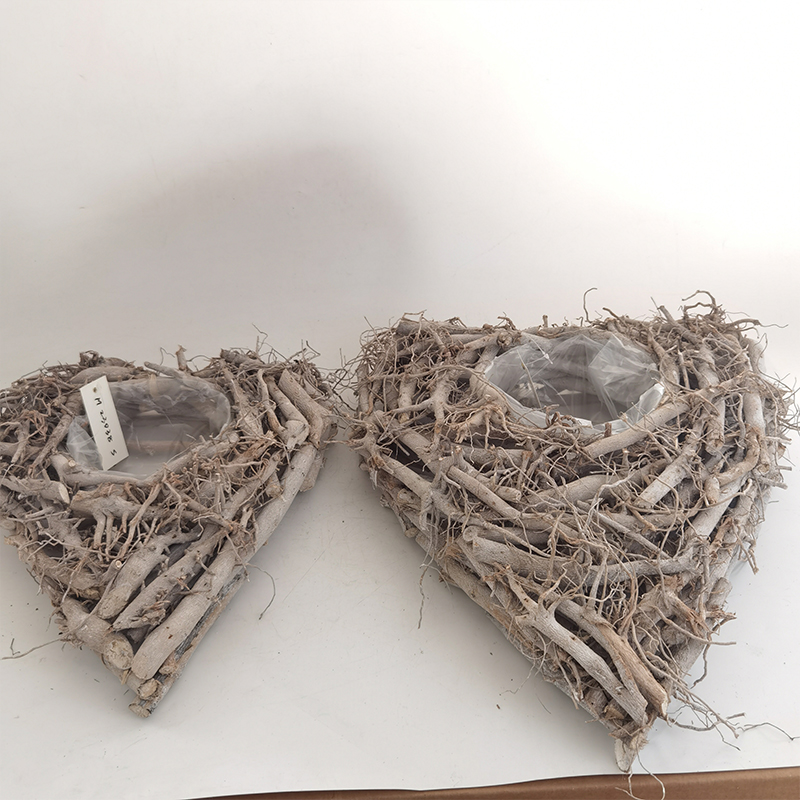 WOODEN DECORATION