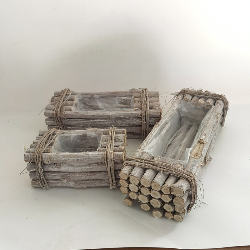 WOODEN DECORATION